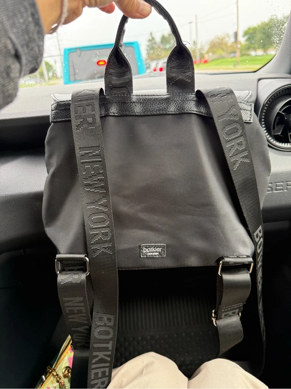 Botkier compact black